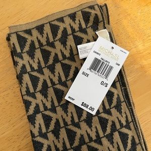 Michael Kors Brand New with Tags / Black & Beige Scarf